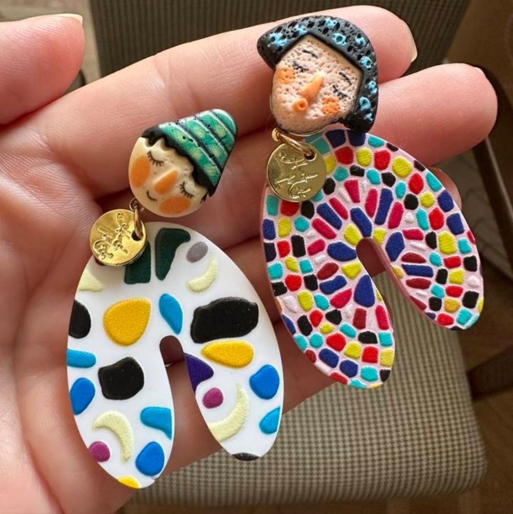 Cartoon love ❤️🎊🎪 earrings